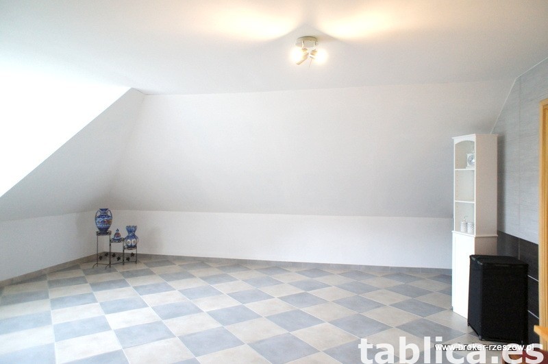 Komfortowy - piękny dworek z dużą działką 5