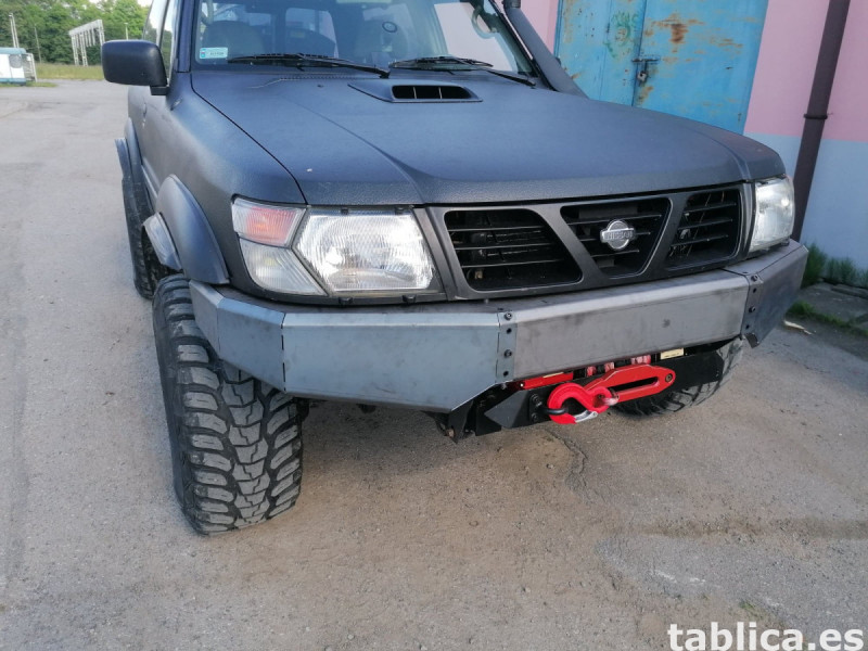 Parachoques atornillado de acero para Nissan Patrol GR y61. 0