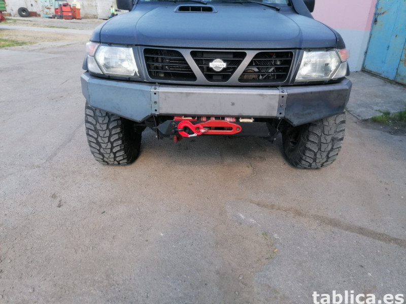 Parachoques atornillado de acero para Nissan Patrol GR y61. 3