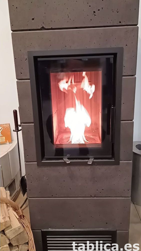 Hybrydowy akumulacyjny piec kominkowy bez prądu. 11